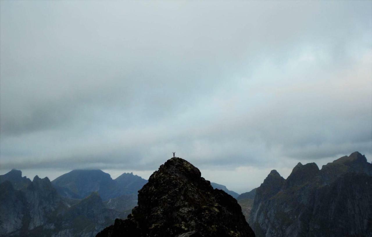 Rorbu 6 Guratinden - Ure Lofoten Sennesvik Exterior foto